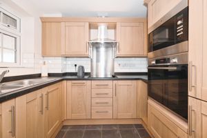 KITCHEN- click for photo gallery